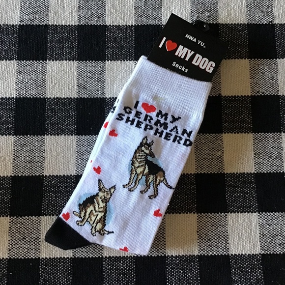 NWT HWA YU Women I ❤️ My GERMAN SHEPHERD Dog Crew Socks Size 9-11 - Picture 1 of 2